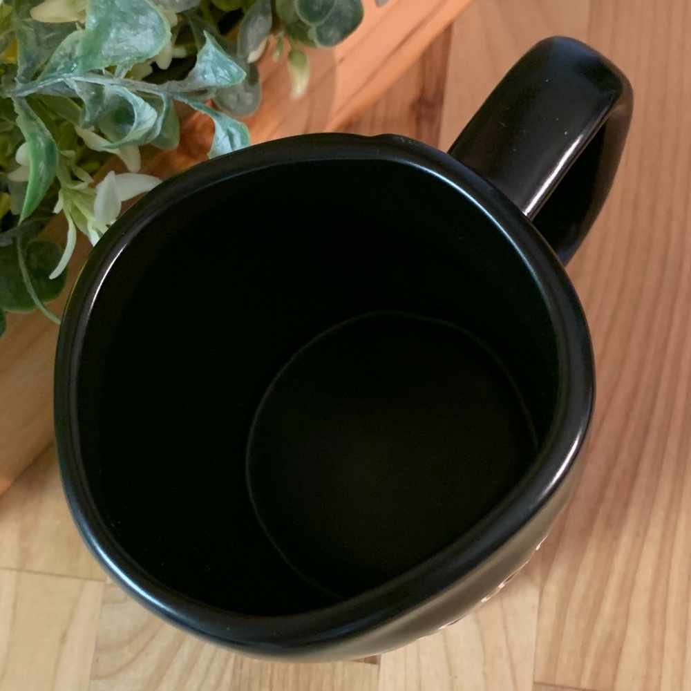 Rae Dunn “KINDNESS MATTERS” LL Black Ceramic Mug NWT - Picture 4 of 5